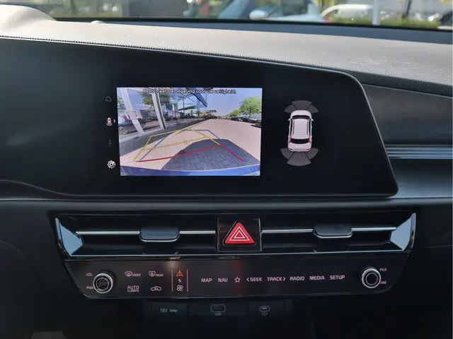 Kia Niro EV DynamicPlusLine 64.8 kWh 2023 Elektrisch 12