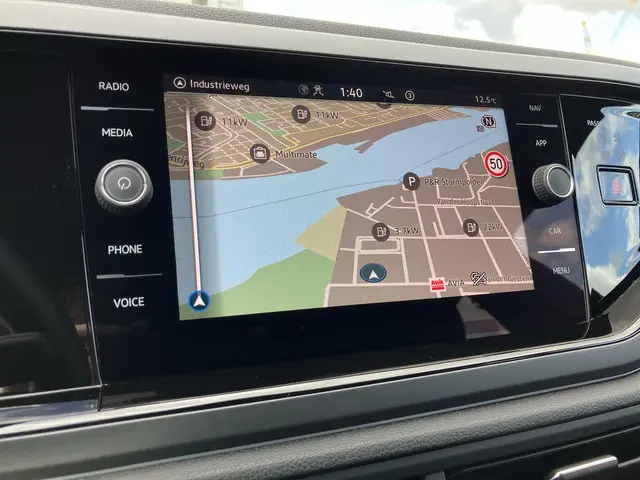 Volkswagen Polo 1.0TSI/95PK DSG R Line 2024 Benzine 10