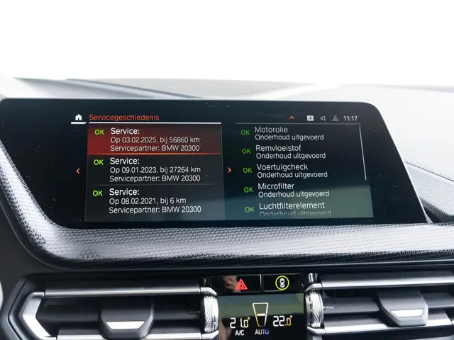 BMW 1 Serie M135i xDrive 2021 Benzine 41