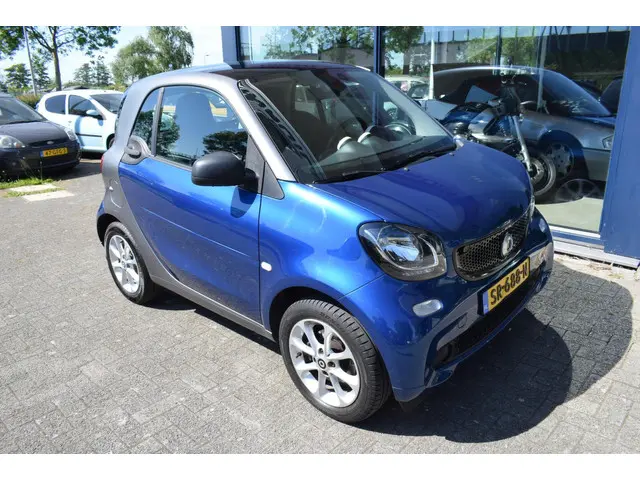 Smart Fortwo 1.0 Business Solution 2018 Benzine 4