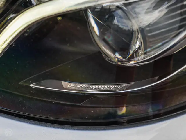 Mercedes-Benz E-Klasse 200 Ambition 2016 Benzine 48