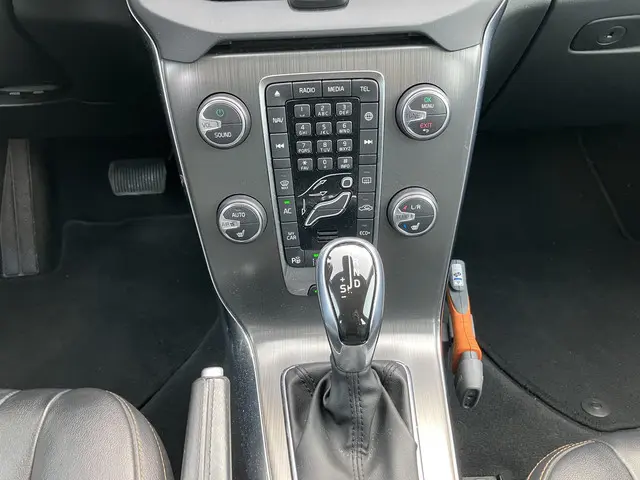 Volvo V40 Cross Country 1.5 T3 Summum 2016 Benzine 26