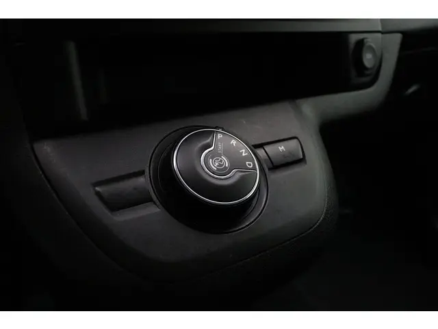 Peugeot Expert 2.0 BlueHDI Standard Sport 2021 Diesel 22