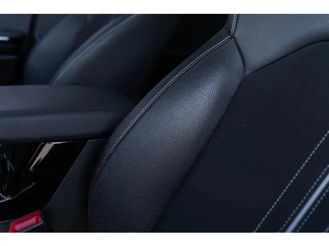 Kia Ceed Sportswagon 1.5 T-GDi GT-PlusLine 2022 Benzine 35