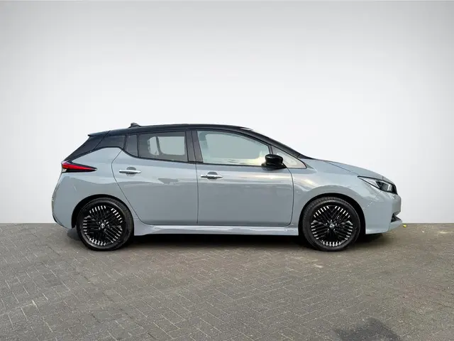 Nissan Leaf N-Connecta 40 kWh 2022 Elektrisch 3