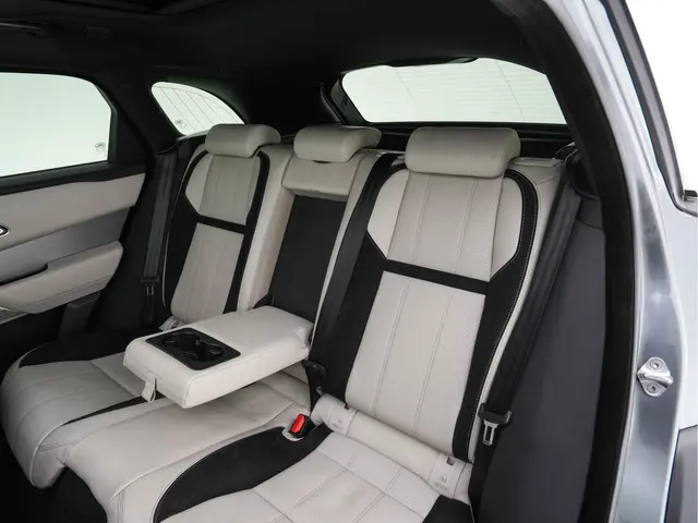 Land Rover Range Rover Velar 3.0 V6 AWD HSE 2017 Diesel 27