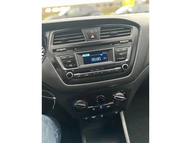 Hyundai i20 1.2 HP i-Motion 2017 Benzine 13