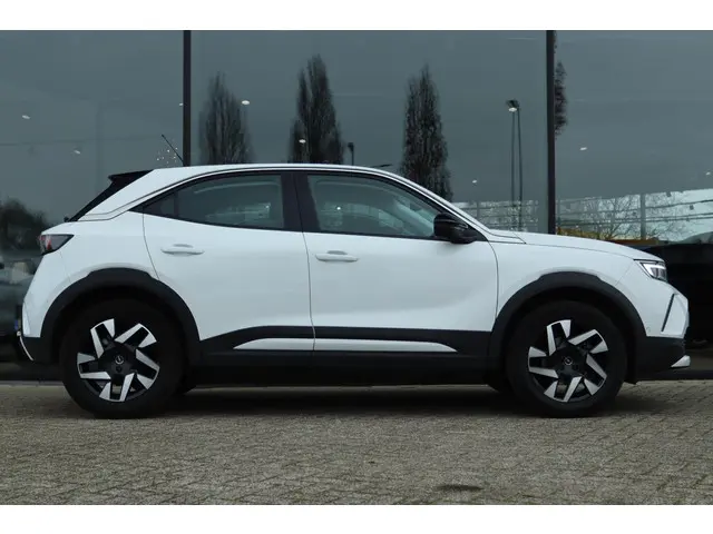 Opel Mokka 1.2 TURBO EDITION AUT. 2023 Benzine 9