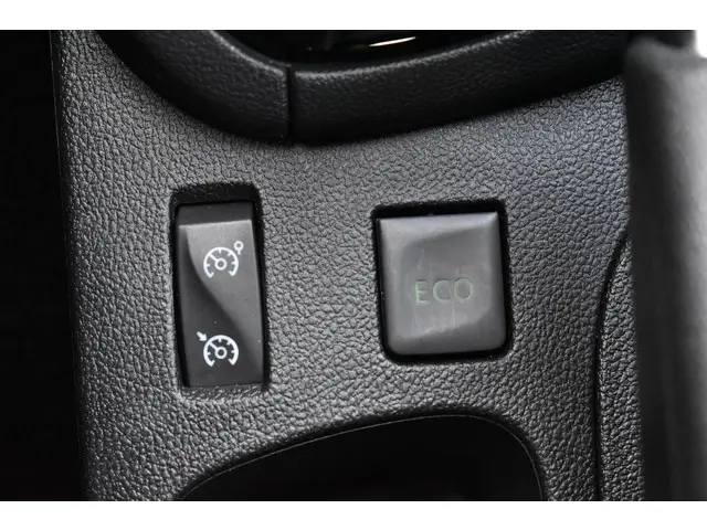 Renault Clio TCe 90 Limited 2018 Benzine 21