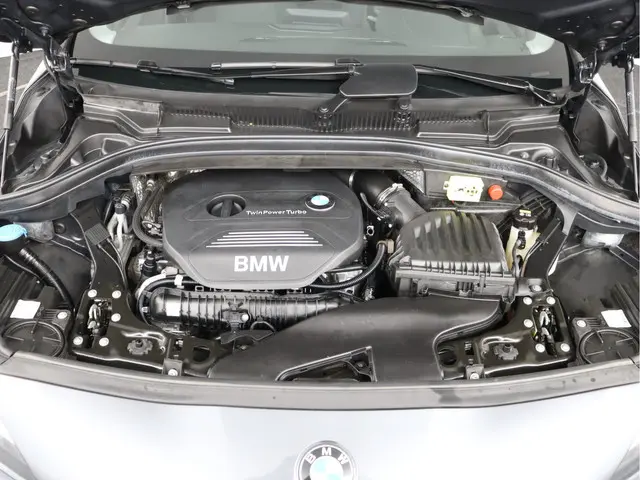 BMW 2 Serie Active Tourer 220i Essential 2015 Benzine 24