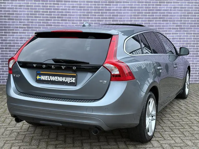 Volvo V60 1.5 T3 Summum 2017 Benzine 3