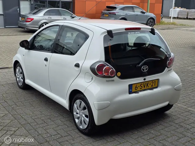 Toyota Aygo 1.0 VVT-i Now❄️Airco❄️Apk✅️ 2014 Benzine 4