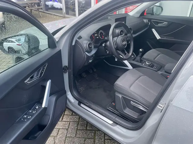 Audi Q2 1.0 TFSI Sport Pro Line 2018 Benzine 3