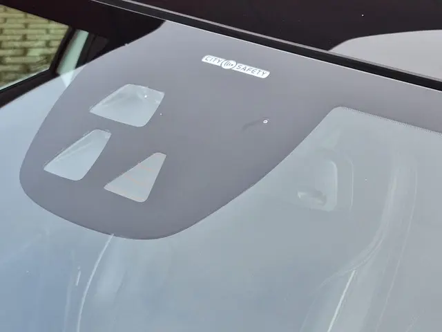 Volvo V40 1.6 T4 R-Design Automaat 2013 Benzine 16