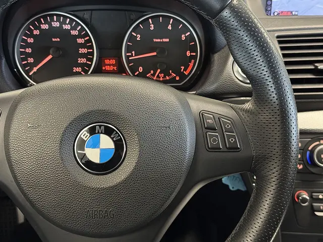 BMW 1 Serie Cabrio 118i M Sport Edition 2014 Benzine 27