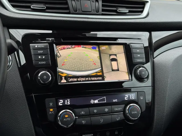 Nissan QASHQAI 1.3 DIG-T N-Connecta 2020 Benzine 18