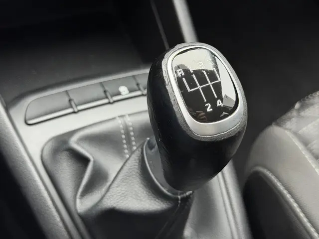 Kia Rio 1.0 TGDI ComfortPlusLine Navigator 2018 Benzine 30