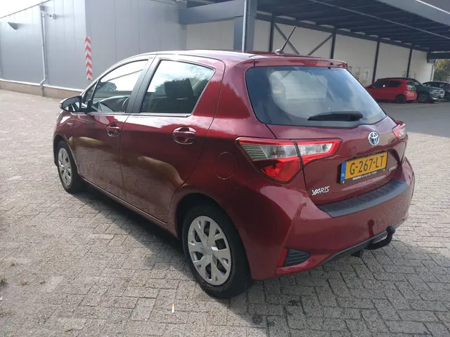 Toyota Yaris 1.5 Hybrid Active 2019 Hybride Benzine 4