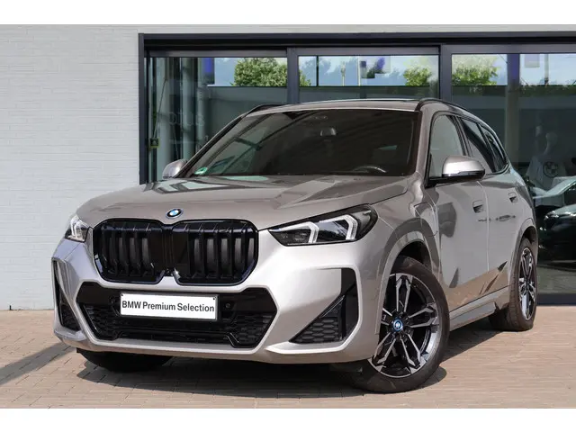 BMW X1 xDrive30e 2024 Hybride Benzine 23