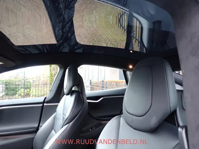 Tesla Model S 75D 2017 Elektrisch 9