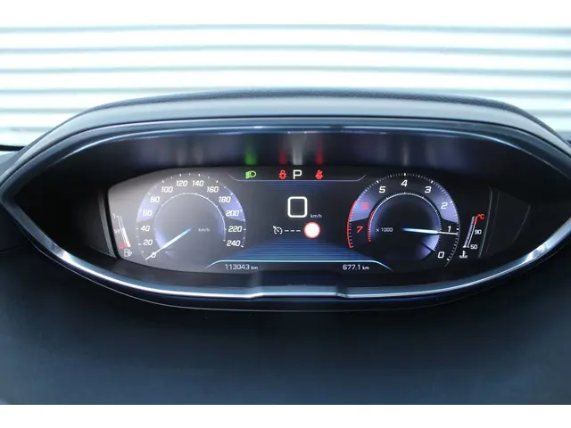 Peugeot 3008 1.2 PureTech Première 2017 Benzine 23