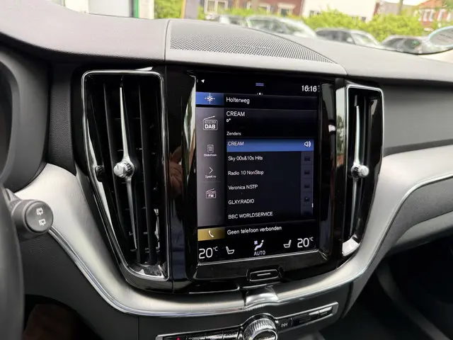 Volvo XC60 2.0 B4 Business Pro 2021 Benzine 22