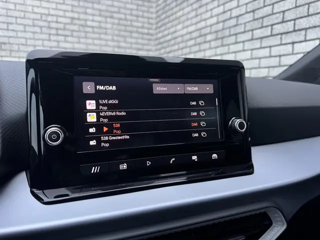 SEAT Ibiza 1.0 EcoTSI FR Business Connect 2025 Benzine 29