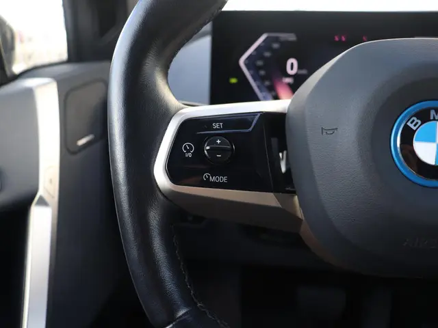 BMW iX xDrive40 2022 Elektrisch 21