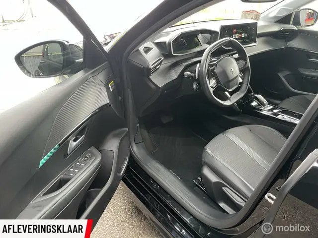 Peugeot 208 Allure GT-Line Look Automaat . 2021 Benzine 9