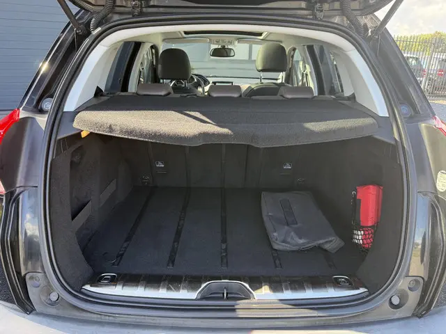 Peugeot 2008 1.6 VTi Féline 2013 Benzine 18