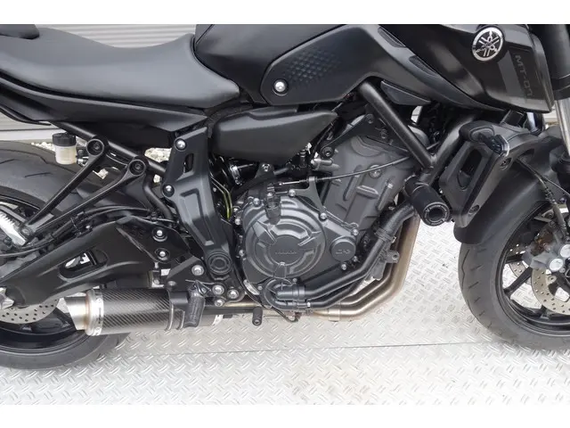 Yamaha MT 07 ABS 2022 Benzine 9