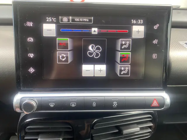 Citroën C4 Cactus 1.2 PureTech Feel 2016 Benzine 11