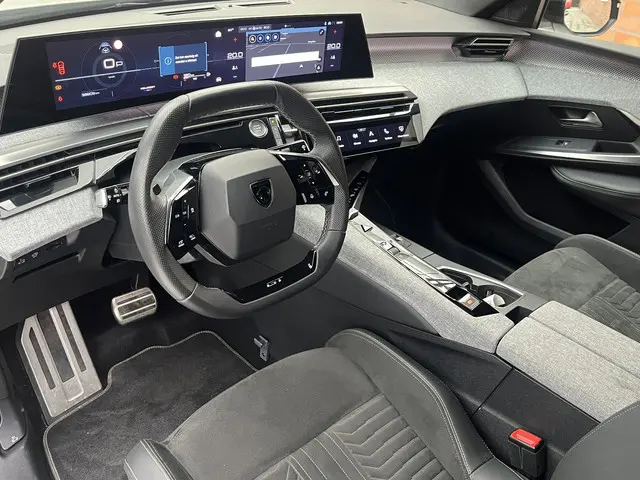 Peugeot 3008 Hybrid 136 GT 2024 Hybride Benzine 3