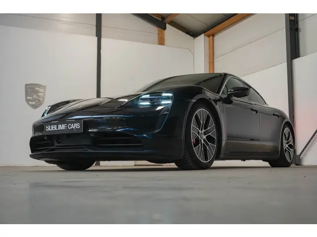 Porsche Taycan 4S Performance 84 kWh 2020 Elektrisch 36