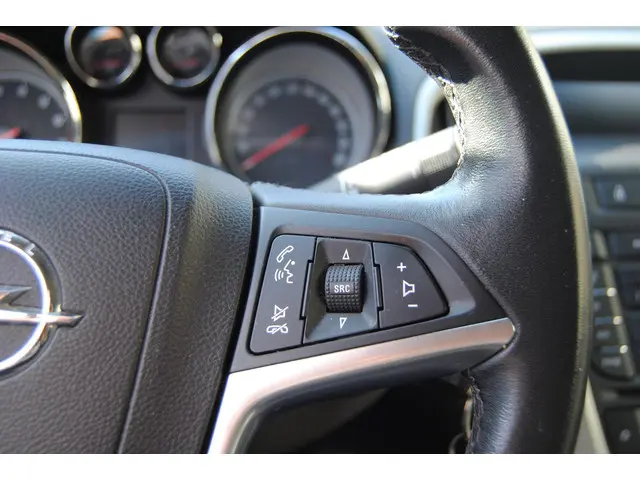 Opel Astra GTC 1.4 Turbo Design Edition 2013 Benzine 21