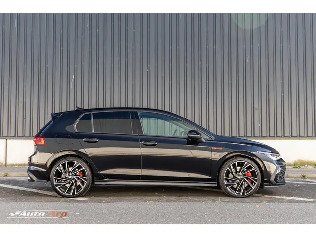 Volkswagen Golf 2.0 TSI GTI 2023 Benzine 3