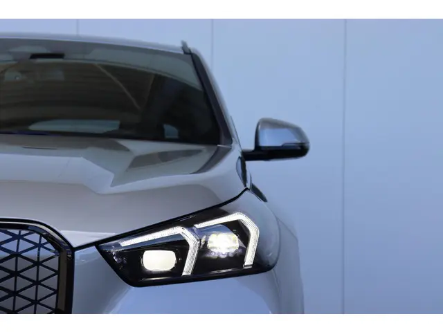 BMW iX1 3