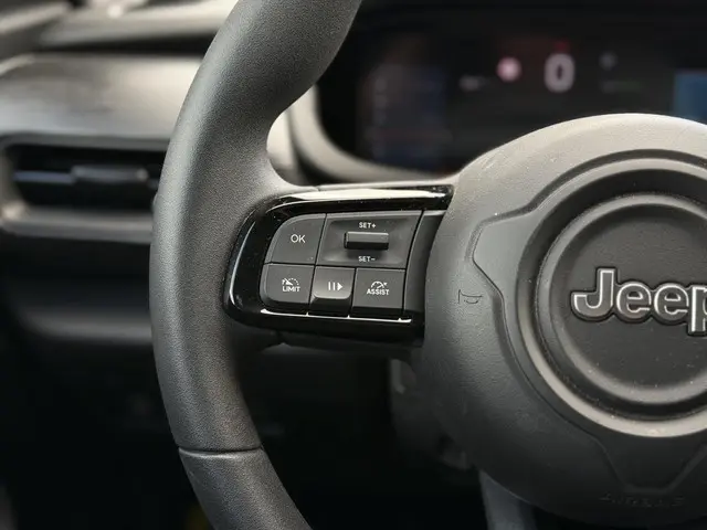 Jeep Avenger Longitude 54 kWh Aut. 2024 Elektrisch 19