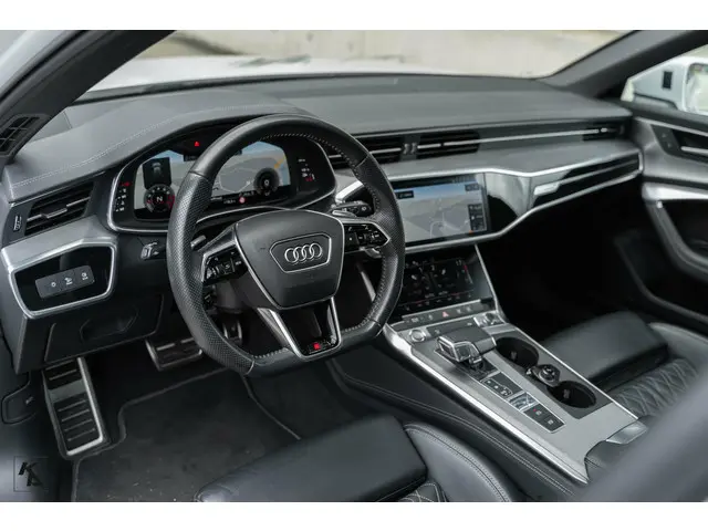 Audi A6 Avant 45 TFSI | 2019 Quattro | S-line 2019 Benzine 20