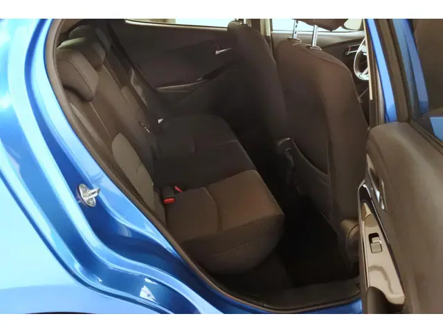 Mazda 2 1.5 90pk Automaat Sportsline 2019 Benzine 30