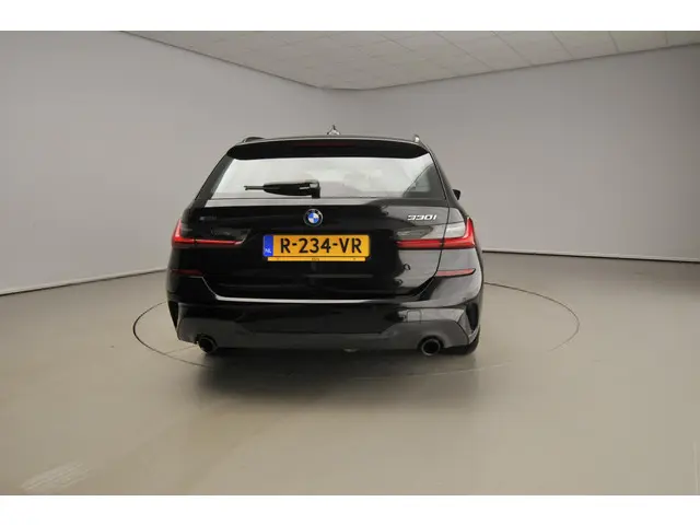 BMW 3 Serie Touring 330i xDrive 2022 Benzine 3