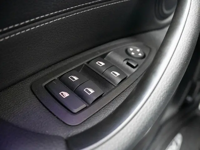 BMW X2 xDrive25e 2022 Hybride Benzine 33