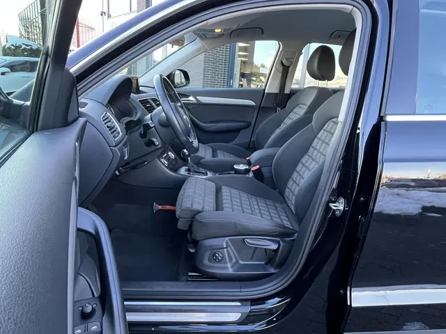 Audi Q3 2.0 TFSI quattro Pro Line 2013 Benzine 12