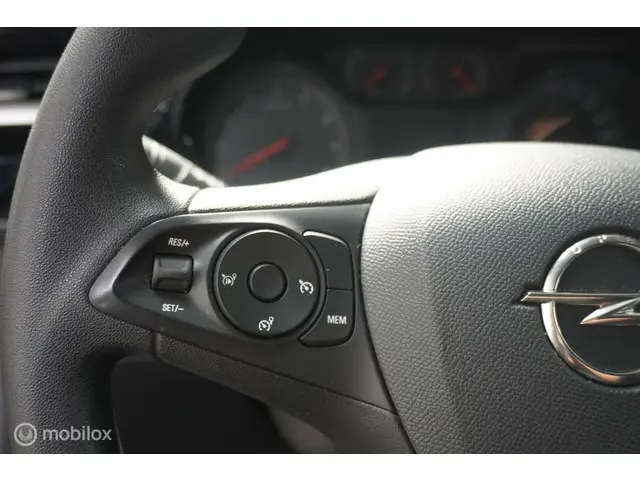 Opel Corsa 1.2 Edition 2021 Benzine 12