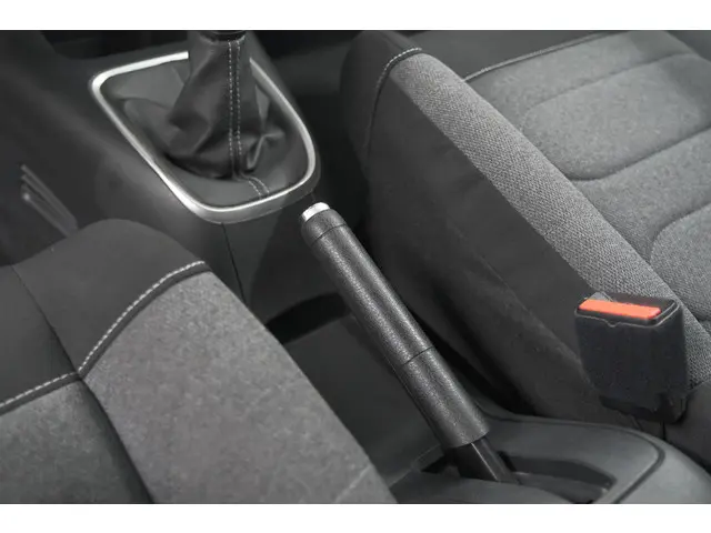 Citroën C3 PureTech 82 Shine 2020 Benzine 40