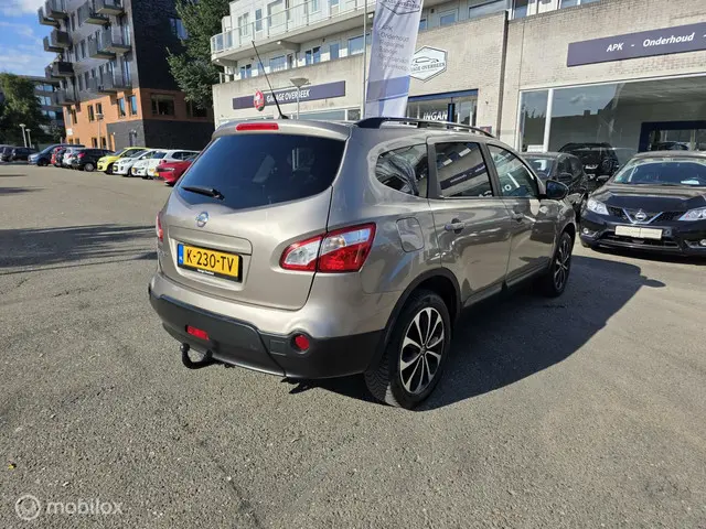 Nissan QASHQAI +2 1.6 360 2013 Benzine 6