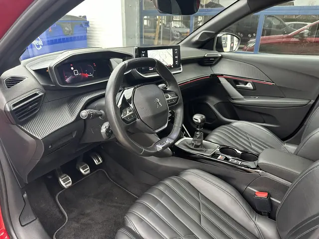 Peugeot 208 1.2 Turbo 100 PK GT Pack 2021 Benzine 8