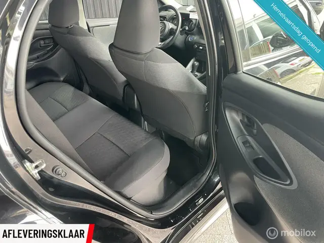 Toyota Yaris 1.5 Hybrid Style 2021 Hybride Benzine 14