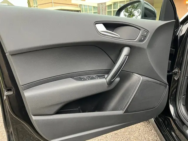 Audi A1 Sportback 1.4 TFSI Adrenalin 2016 Benzine 9