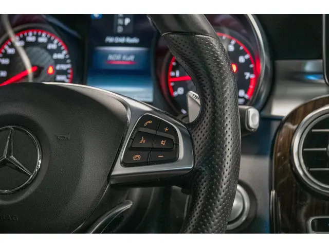 Mercedes-Benz GLC AMG 63 S 4MATIC+ 2018 Benzine 40